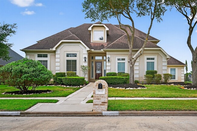 property at 1902 Sparrows Ridge