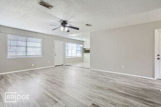 11319 Angelique Dr in Houston, TX - Building Photo - Building Photo