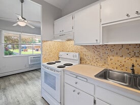 Cody Park Apartments in Willowick, OH - Building Photo