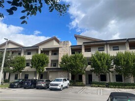 8175 NW 104th Ave in Doral, FL - Building Photo