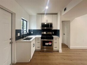 1230 S Federal Hwy in Lake Worth Beach, FL - Building Photo - Building Photo