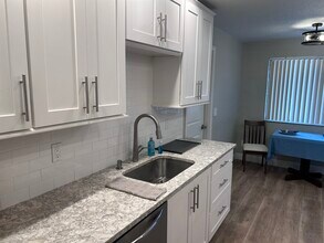 8559 Pomelo Tree Ln in Orlando, FL - Foto de edificio - Building Photo