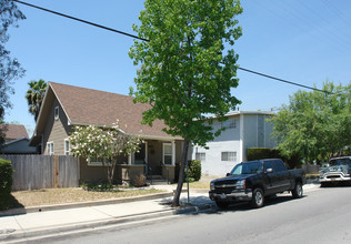 609 S California Ave in Monrovia, CA - Building Photo - Building Photo