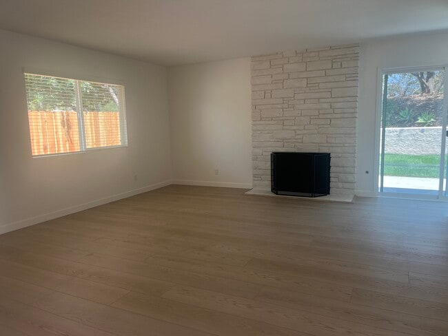 4082 Via Zorro, Unit A in Santa Barbara, CA - Building Photo - Building Photo