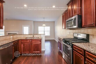 1098 Virginia Oak Ln in Lawrenceville, GA - Foto de edificio - Building Photo