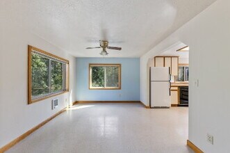 27775 Jahn Rd in Grand Ronde, OR - Building Photo - Building Photo