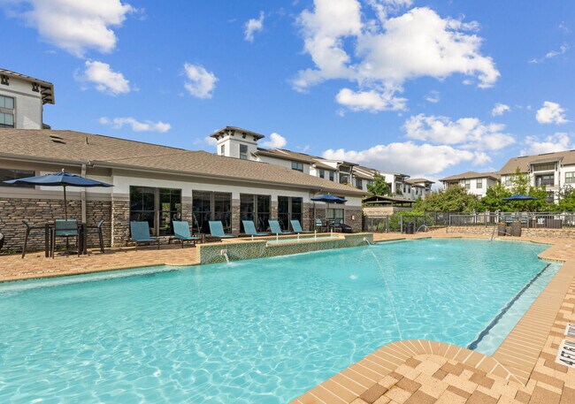 Kingsland West in Houston, TX - Building Photo - Building Photo