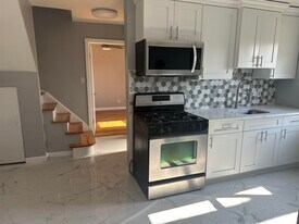 6 Kelly Pkwy in Bayonne, NJ - Building Photo