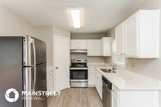 7111 Apache Ridge in Converse, TX - Building Photo - Building Photo