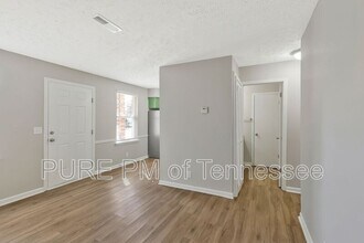 215C Prince Ave in Nashville, TN - Building Photo - Building Photo