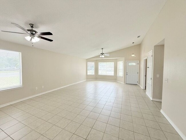 4530 Chantilly Way in Milton, FL - Building Photo - Building Photo