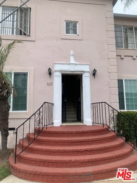property at 409 E Regent St