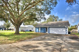 7504 Willow Wisp Dr E in Lakeland, FL - Building Photo - Building Photo