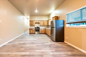 1630 Stacia St in Fairbanks, AK - Building Photo - Building Photo