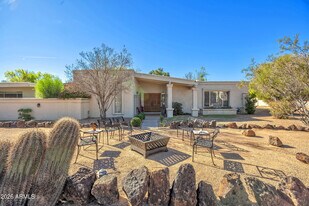 7441 E Century Dr in Scottsdale, AZ - Building Photo