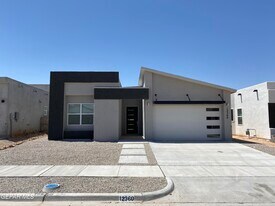 12360 Desert Wolf Ave in El Paso, TX - Building Photo