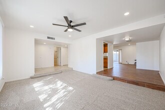 3332 W Crocus Dr in Phoenix, AZ - Building Photo - Building Photo