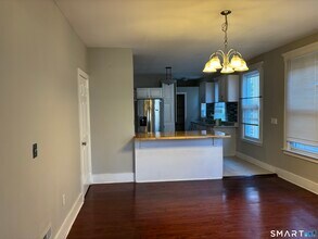 142 Lombard St in New Haven, CT - Building Photo - Building Photo