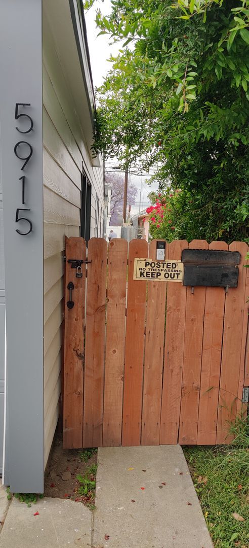 5915 Brayton Ave in Long Beach, CA - Building Photo - Building Photo