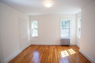 4 Bates St in Cambridge, MA - Building Photo - Building Photo