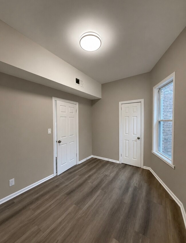 7144 S Saint Lawrence Ave, Unit 2