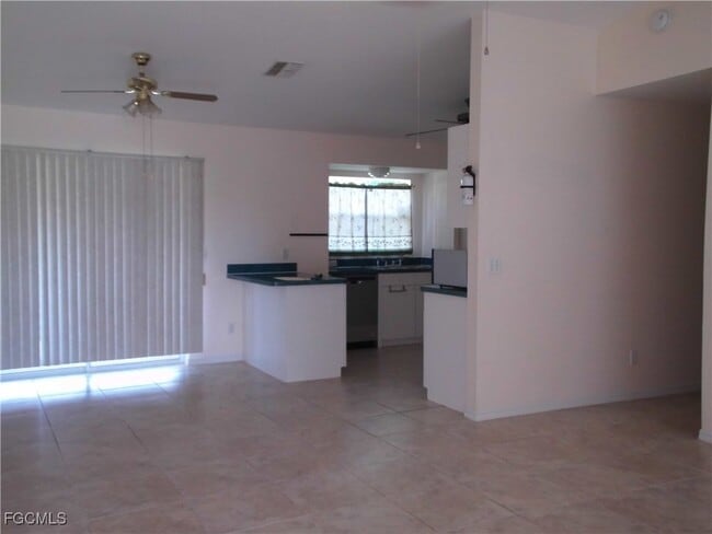 2916 9th St W in Lehigh Acres, FL - Building Photo - Building Photo