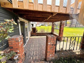 37 Woodmont Dr in East Hartford, CT - Building Photo - Building Photo