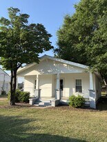 604 E Church St in Benson, NC - Building Photo