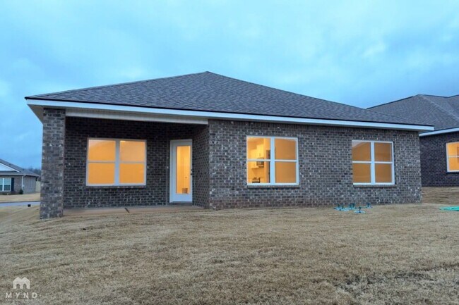 219 Pine Is Ave in Toney, AL - Building Photo - Building Photo