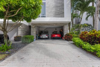 1811 NW 42nd Dr in Boca Raton, FL - Building Photo - Building Photo