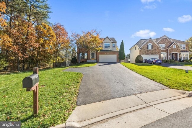 property at 13509 Chipper Ct