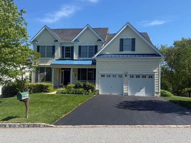 property at 606 Winston Ln