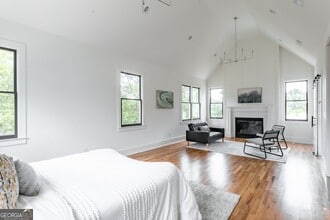 430 Allendale Dr SE in Atlanta, GA - Building Photo - Building Photo