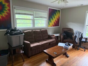 5 Larch Ln in Hillsborough, NJ - Building Photo - Building Photo