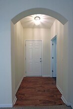 5595 Eagle River Dr in Dublin, OH - Foto de edificio - Building Photo
