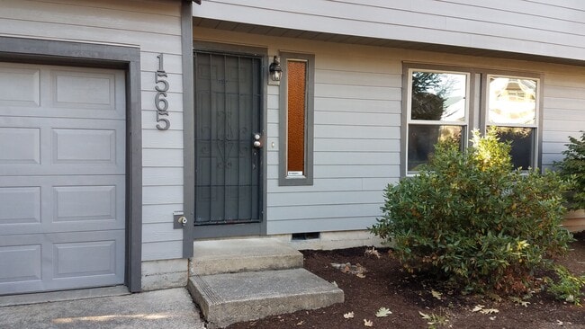 1565 Madras St SE, Unit 1 in Salem, OR - Building Photo - Building Photo