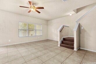 5442 Bright Run in San Antonio, TX - Building Photo - Building Photo