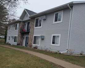 Forest Glen in Crivitz, WI - Foto de edificio - Building Photo