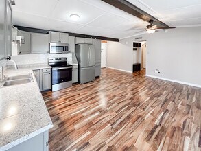 7600 Pheasant Path Dr in Jacksonville, FL - Foto de edificio - Building Photo