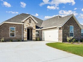713 Carriage Hl Rd in Midlothian, TX - Building Photo