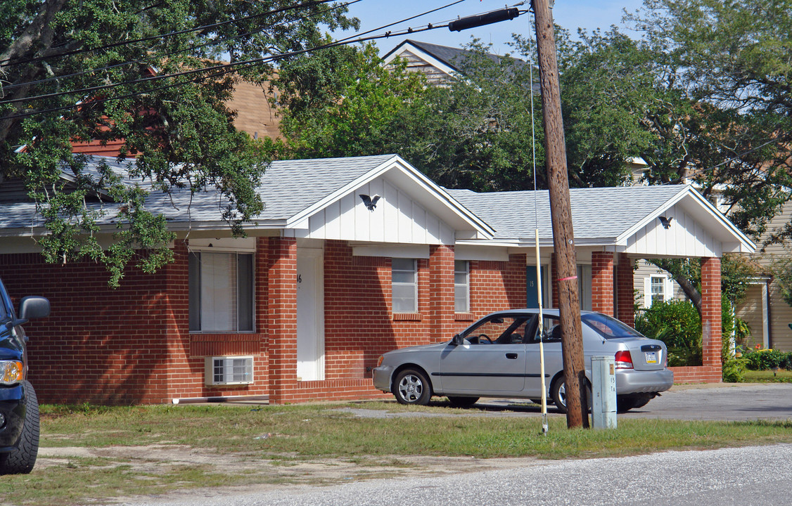 201 Taylor Cir in Fort Walton Beach, FL - Foto de edificio