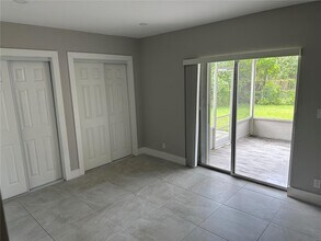 5709 Hayes St, Unit 5709 in Hollywood, FL - Building Photo - Building Photo