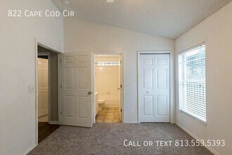 822 Cape Cod Cir in Valrico, FL - Building Photo - Building Photo