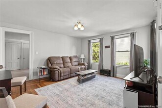 27 Pearl St, Unit 2 in New Haven, CT - Building Photo - Building Photo