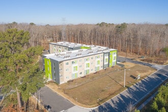 Cypress Landing in Chesapeake, VA - Foto de edificio - Building Photo