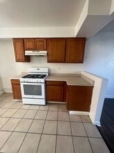530 K St-Unit -530 K St - Apt. B in Bakersfield, CA - Foto de edificio - Building Photo