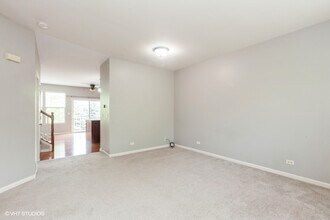 4107 Milford Ln in Aurora, IL - Building Photo - Building Photo