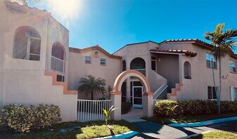 365 SW 86th Ave, Unit # 205 in Pembroke Pines, FL - Building Photo