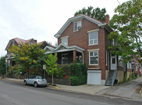 Arlington Court Apartments