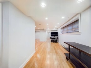 632 W Barry Ave in Chicago, IL - Building Photo - Building Photo